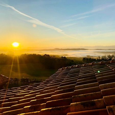Отель Les Garennes Saint-Uze Экстерьер фото